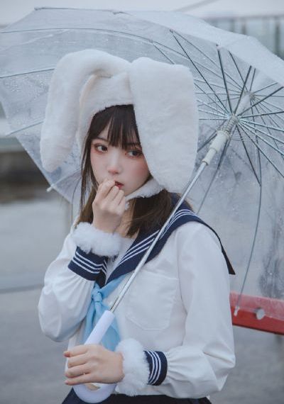 内办公室动漫1至3卷樱花