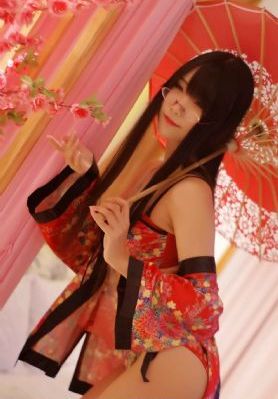 《漂亮的女邻居》hd